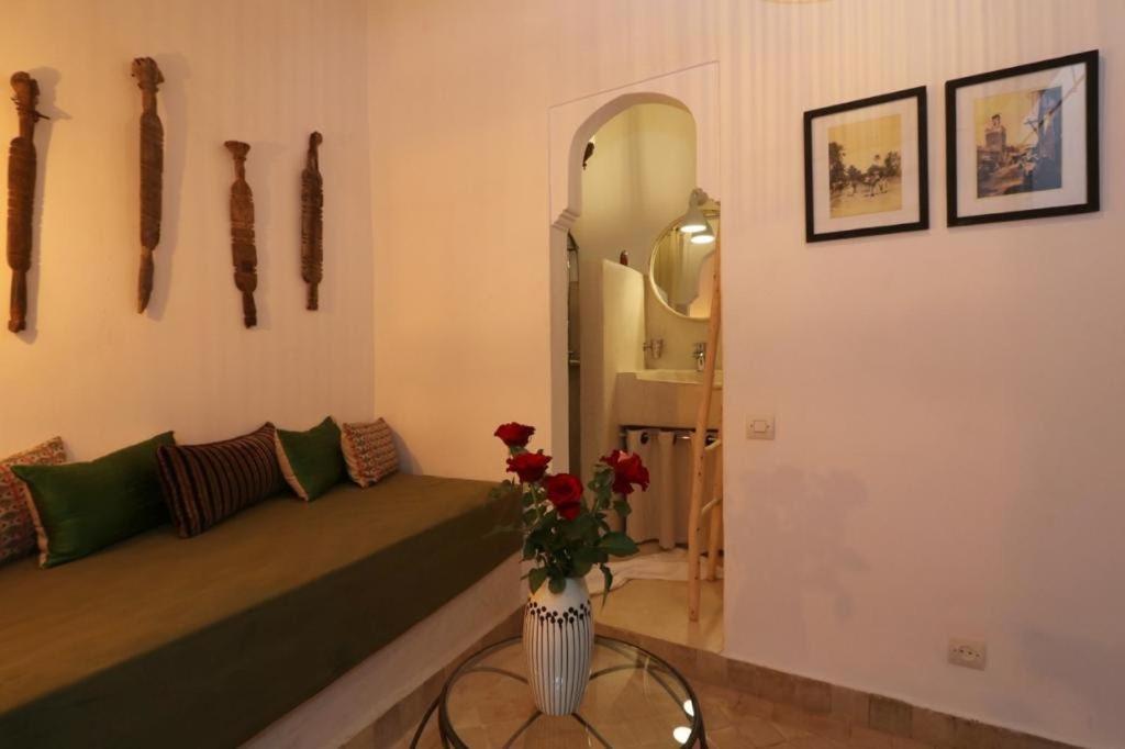 Riad 103 Medina Pool And Hammam マラケシュ エクステリア 写真