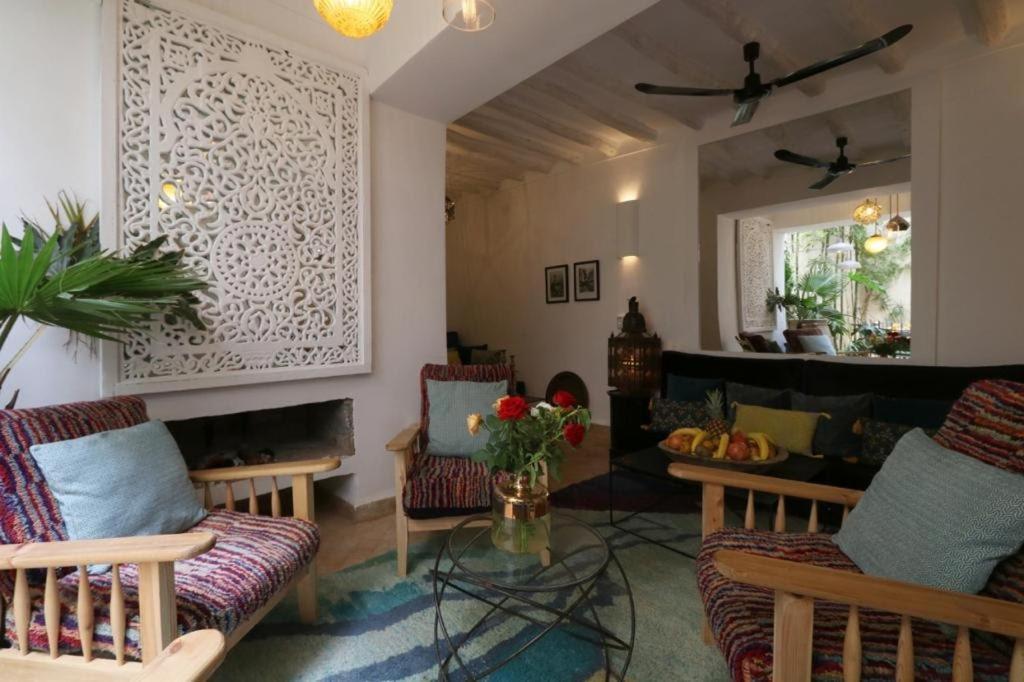 Riad 103 Medina Pool And Hammam マラケシュ エクステリア 写真