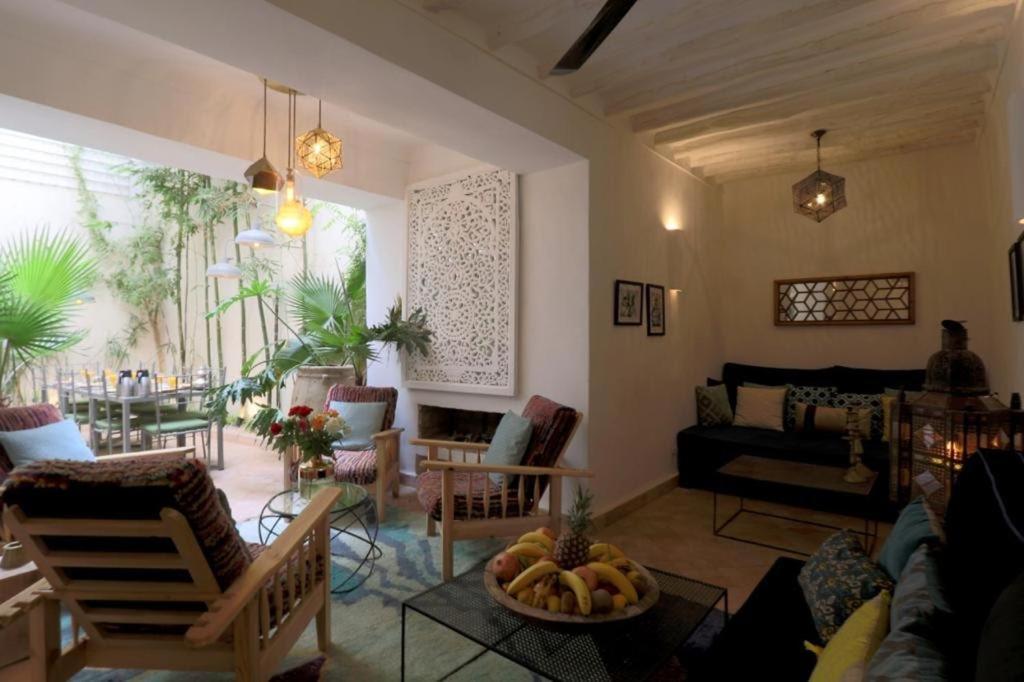 Riad 103 Medina Pool And Hammam マラケシュ エクステリア 写真